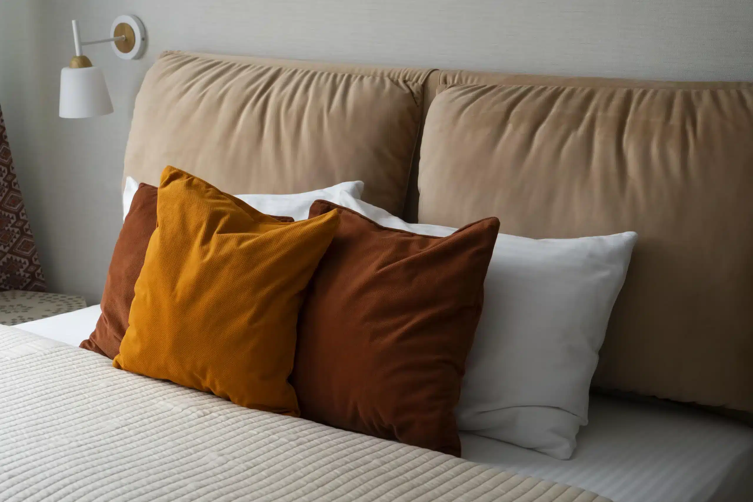 The Ultimate Guide to Buying the Best Pillow in Karachi, Lahore, and Across Pakistan 3 The Ultimate Guide to Buying the Best Pillow in Karachi, Lahore, and Across Pakistan